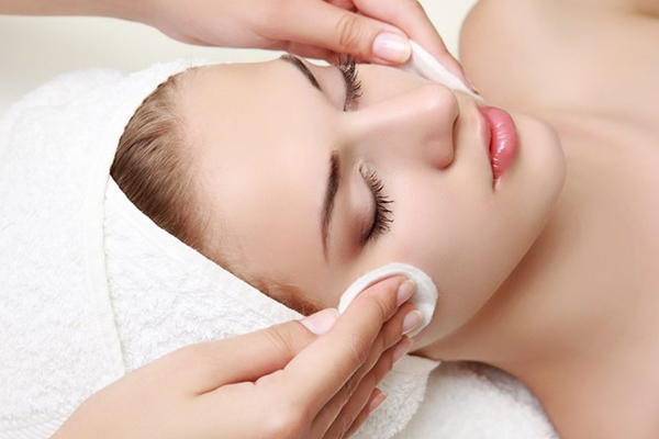 Facial Treatment nbw