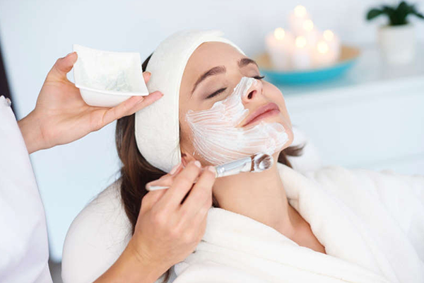 Facial nbw